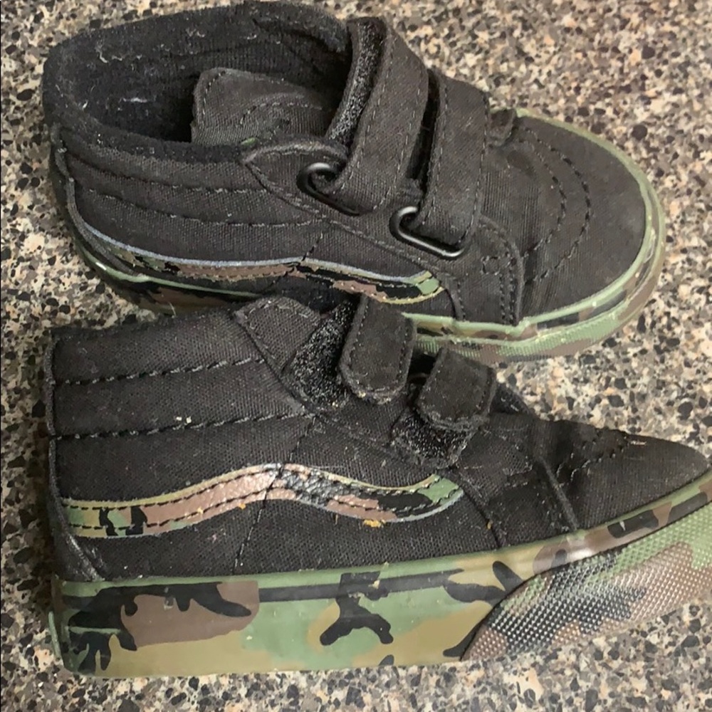 High top Vans w/box
